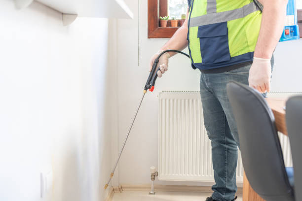Best Flea Control Services  in Strathmore, CA